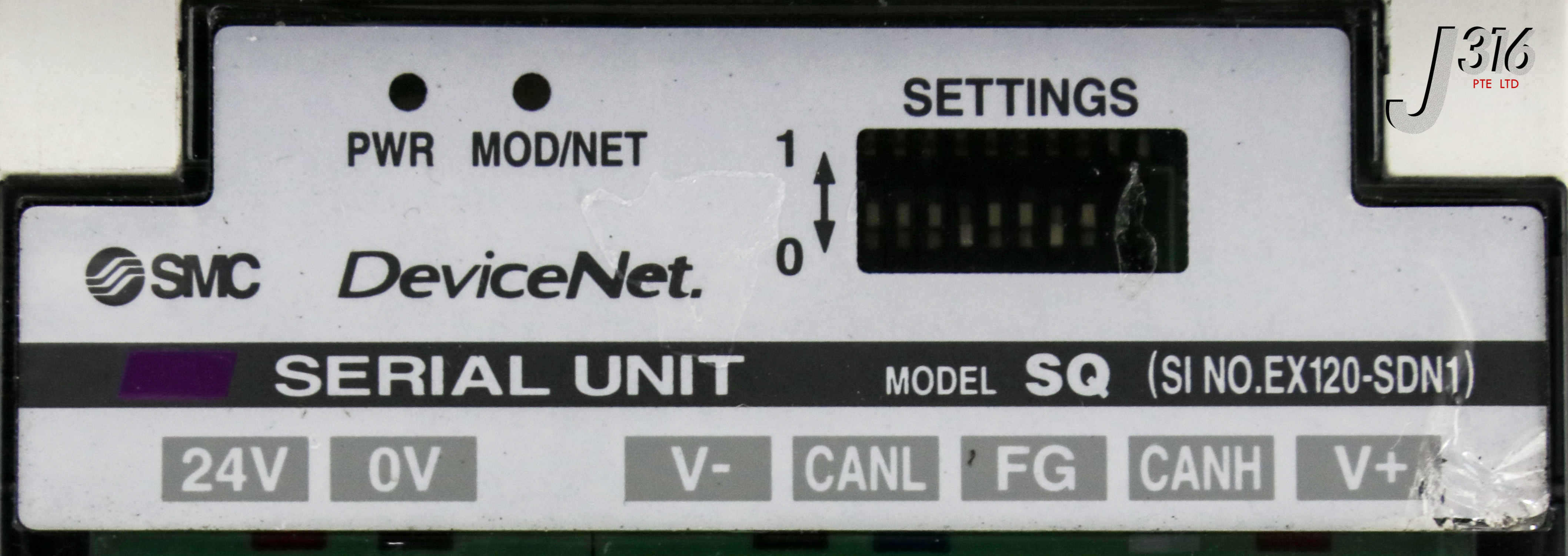 25561 SMC 5 SLOT SOLENOID MANF W/ 1X VQ2101N-51-Q, 3X VQ2201N-51-Q